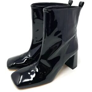 NIB Good American Shiny Patent Leather Bootie in Black Block Heel rare! Sz 5